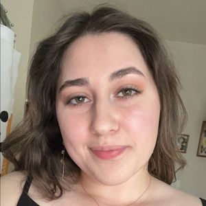 Meet your Posher, Lillian